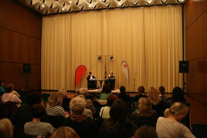 Lesung "Kindergarten statt Kummergarten" in der Stadthalle Sinsheim
