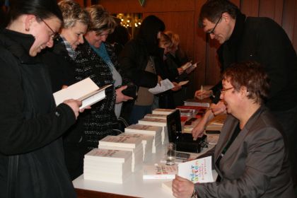 Lesung "Kindergarten statt Kummergarten" in der Stadthalle Sinsheim