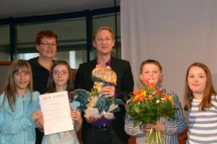 KLAX zeichnet Kindernachrichtensendung logo! mit dem Klax Award aus